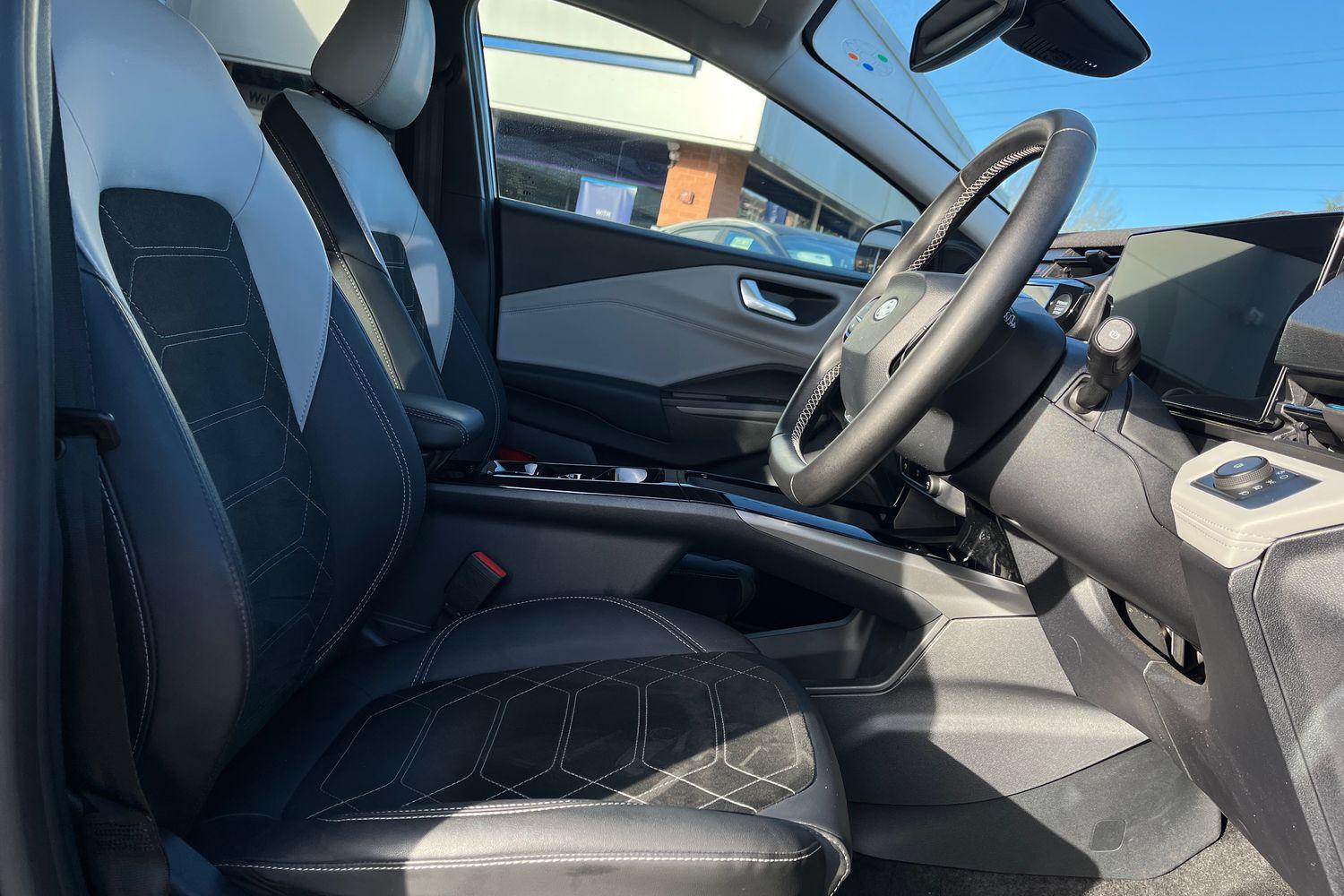 Ford PUMA GEN-E Photo 16