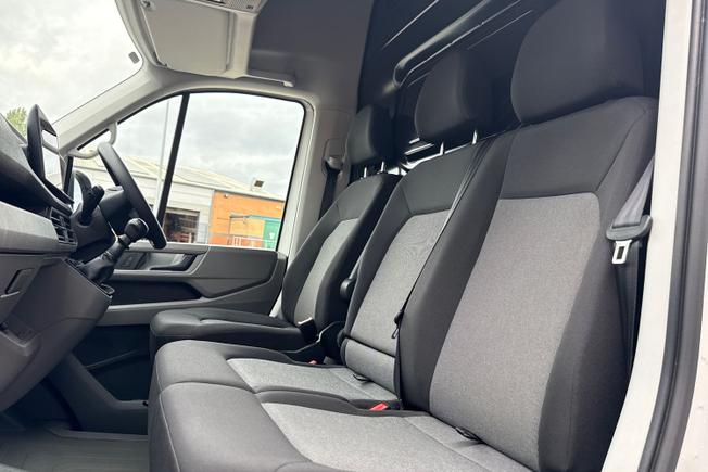 VOLKSWAGEN Crafter Photo 27