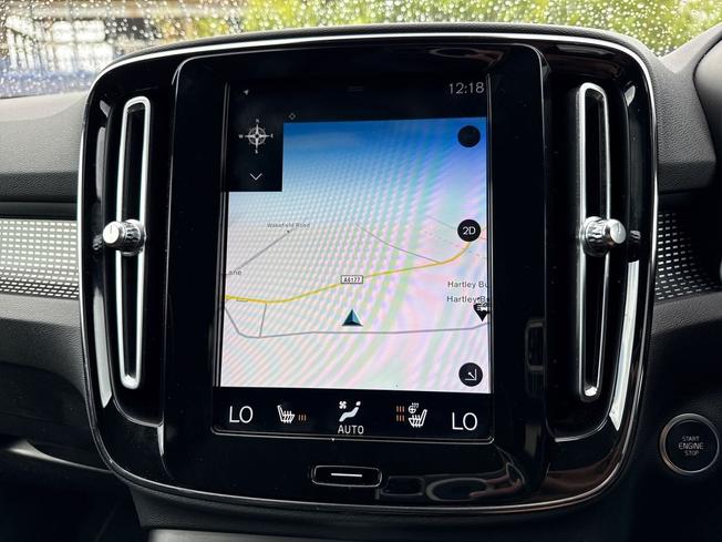 VOLVO XC40 Photo 36