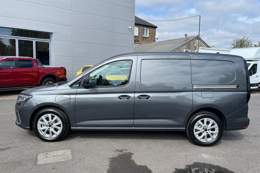 Ford TRANSIT CONNECT Photo autoimg-f605edfea52732409a31f6704baa29449369c6d9.jpg