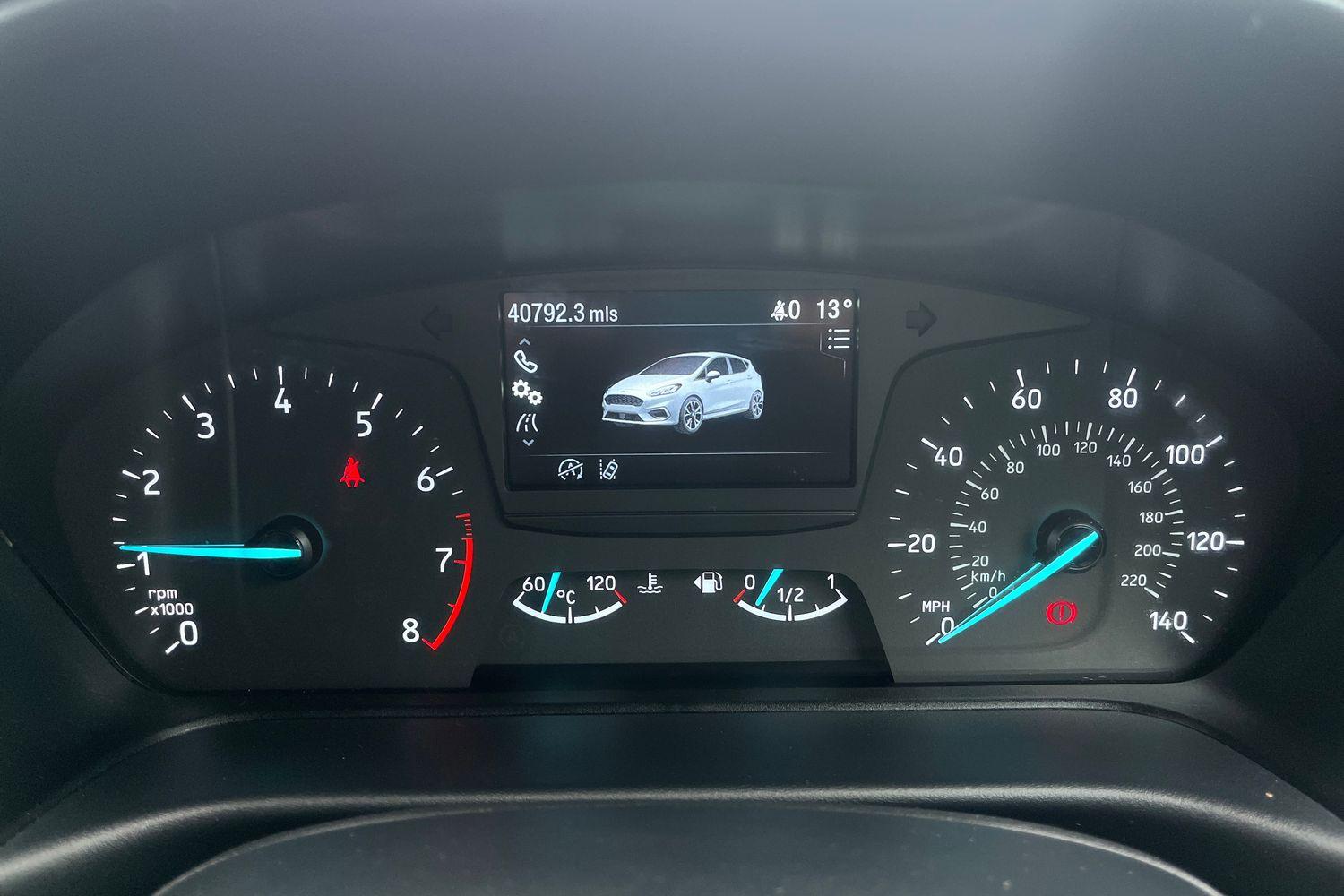 Ford FIESTA Photo 12