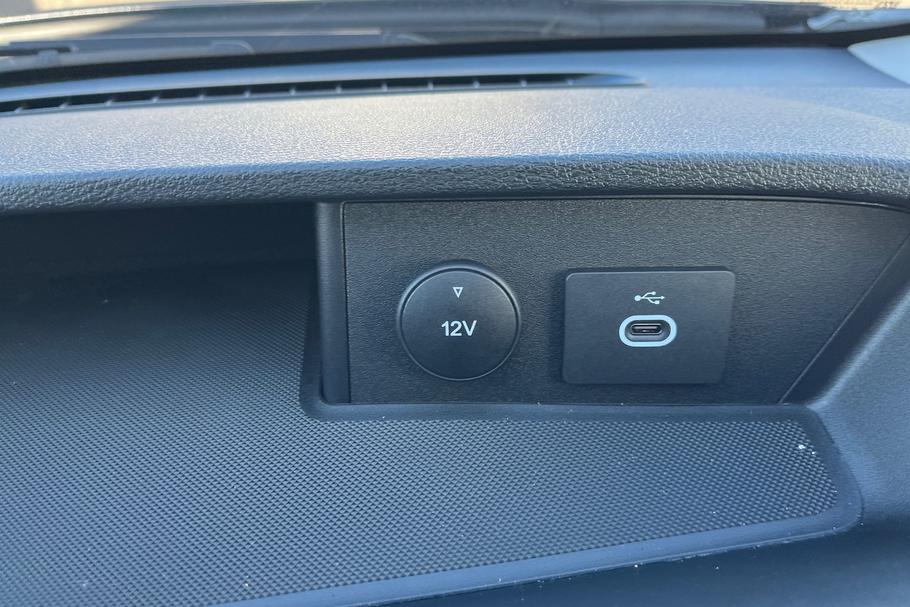 Used Ford E-TRANSIT 31