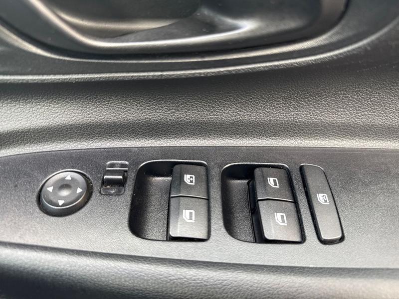 Used Hyundai i20 SL72JFN 24