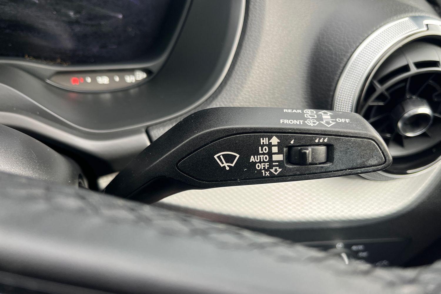 Audi Q2 Photo 14