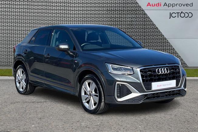AUDI Q2 Photo 1