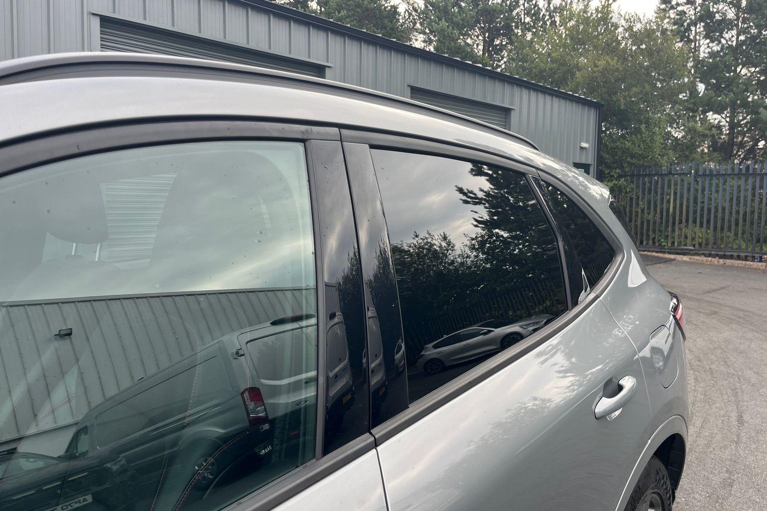 Ford KUGA Photo 24