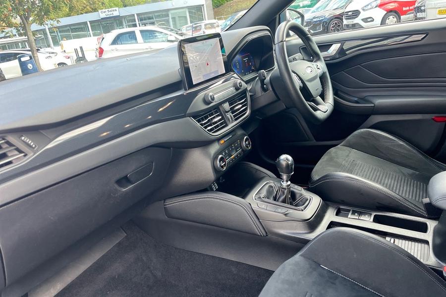 Ford FOCUS Photo autoimg-f61fabe822c3b85709b3f48deb8e4cdddf27fa00.jpg