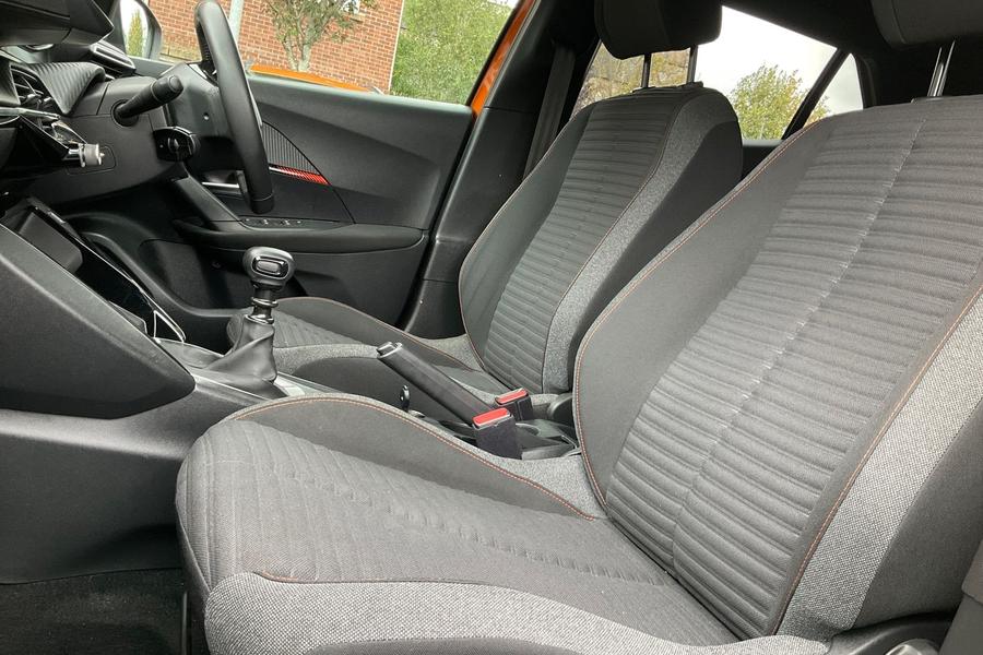 Peugeot 2008 Photo autoimg-f61fed8f3189ce54e6d78eb4b49292c703b8ab20.jpg