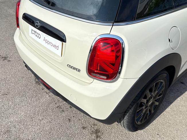 MINI Hatch Photo 22