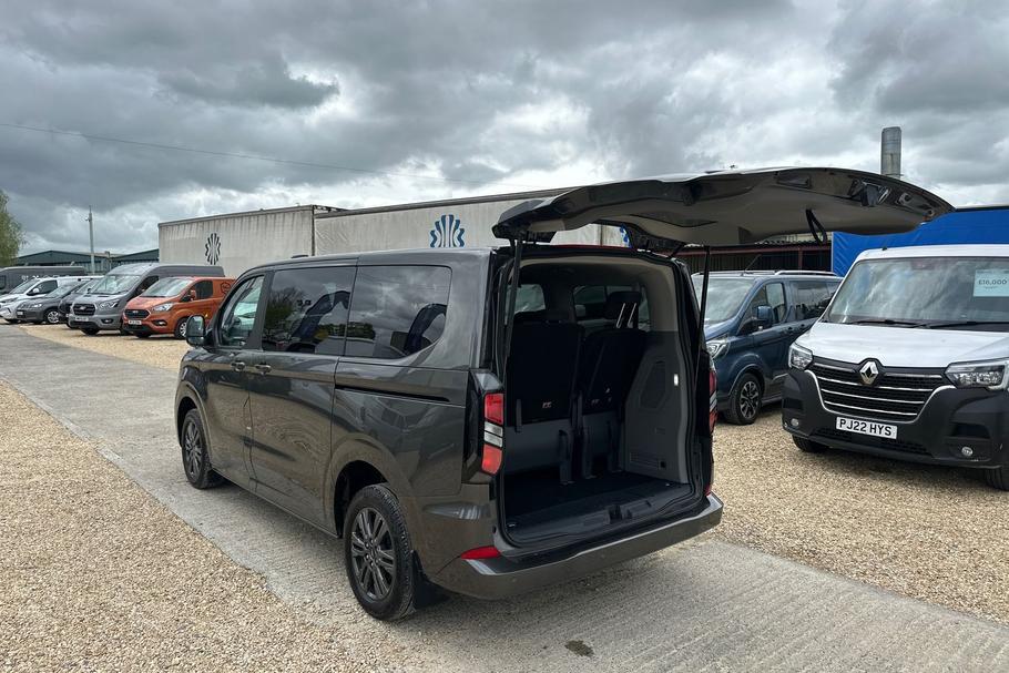 Used FORD TOURNEO CUSTOM YM25LNP 7