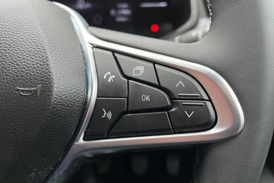 Renault Clio Photo autoimg-f62328d81ae98ab6af19e1d8c33c01580b64cbaf.jpg