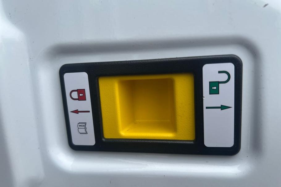 Used Ford TRANSIT WV75TKK 26