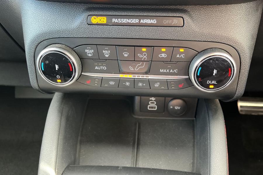 Ford KUGA Photo autoimg-f629862ff6d3371fa9d0b63a9b98bd5213c73296.jpg