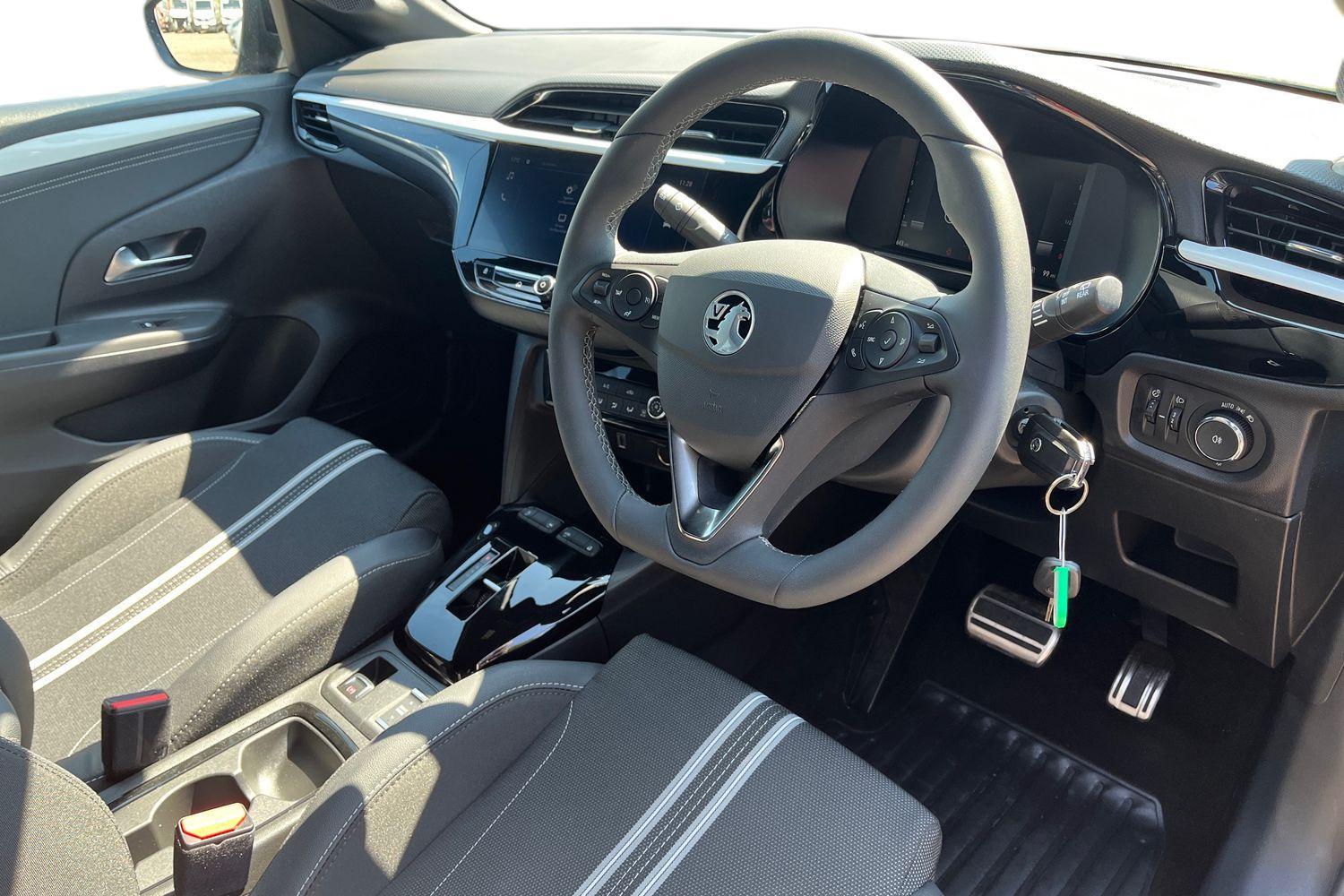 Vauxhall CORSA Photo 8