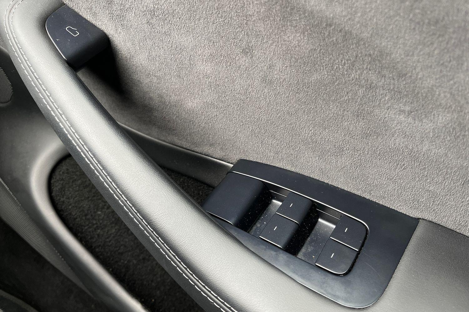 TESLA MODEL 3 Photo 15