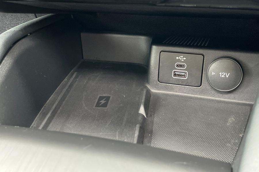 FORD KUGA Photo autoimg-f63528e897c49ca858115b7148a27966768cea29.jpg