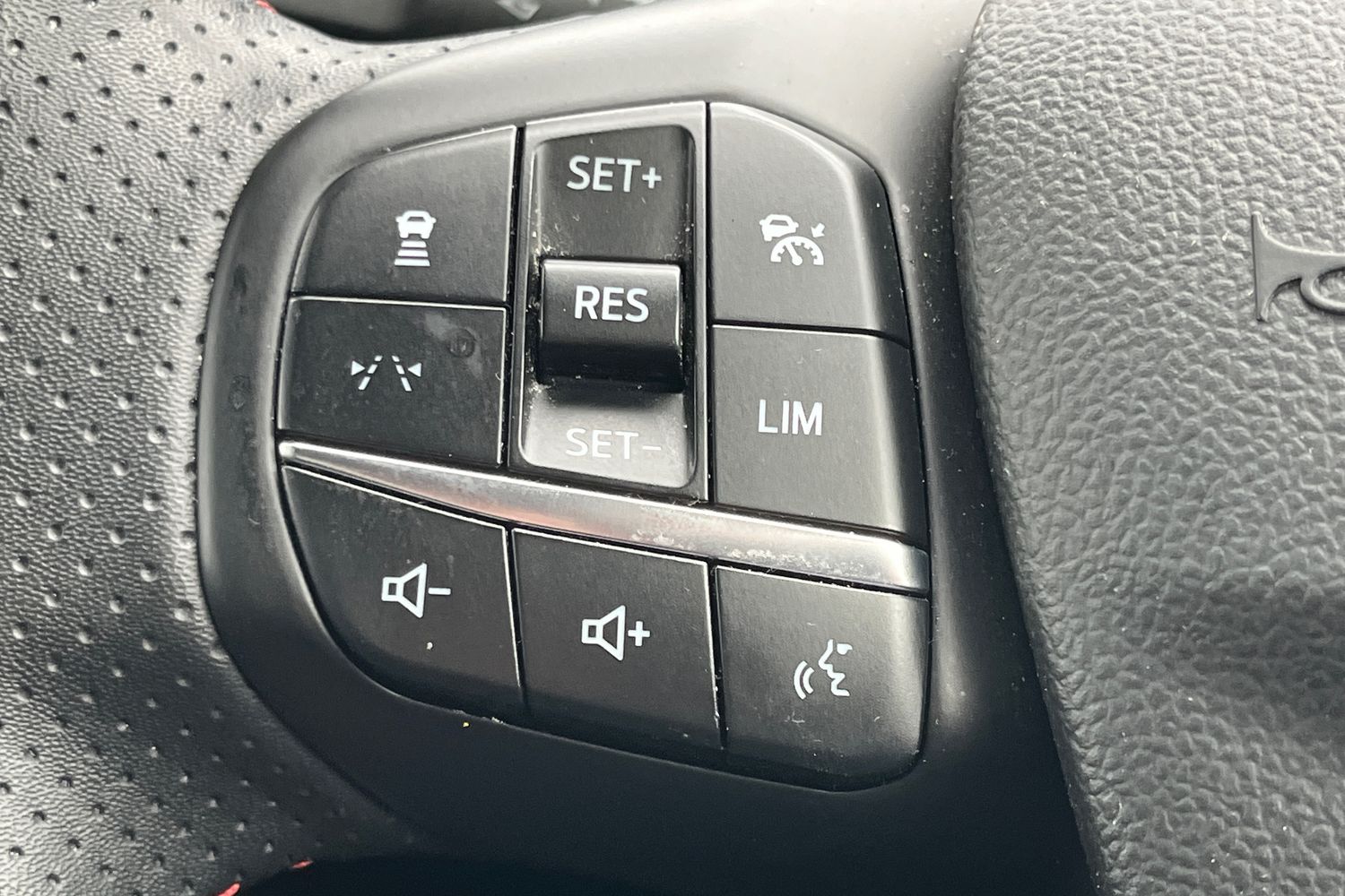 Ford KUGA Photo 41