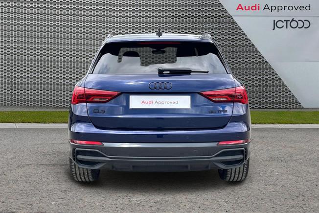 AUDI Q3 Photo 7