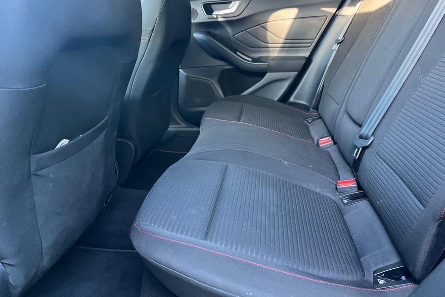Ford Focus Photo autoimg-f63a86a0d183e4859393edb1bcbe398896bae8d6.jpg
