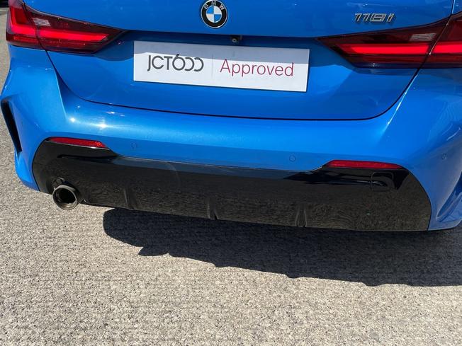 BMW 1 Series Photo 26