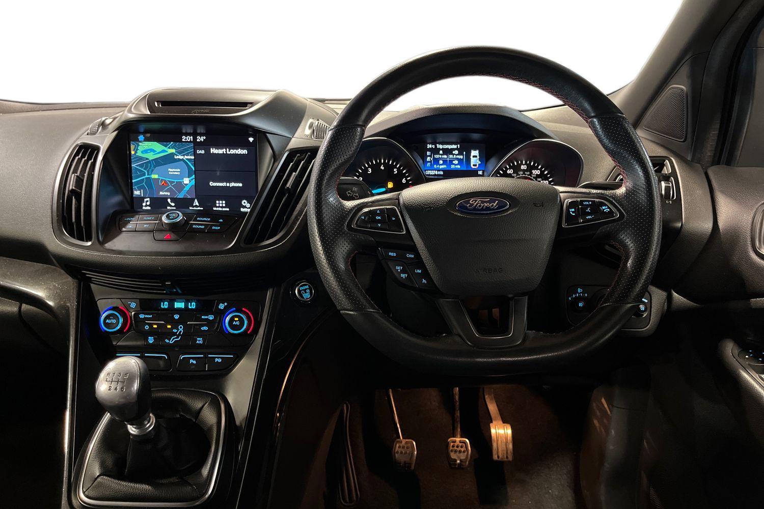 Ford KUGA Photo 10