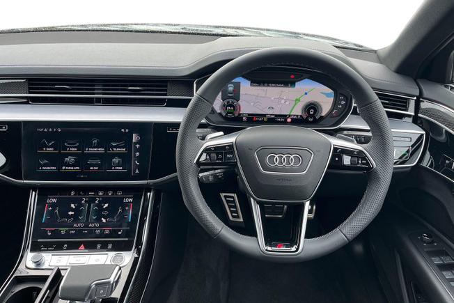 AUDI A8 Photo 11