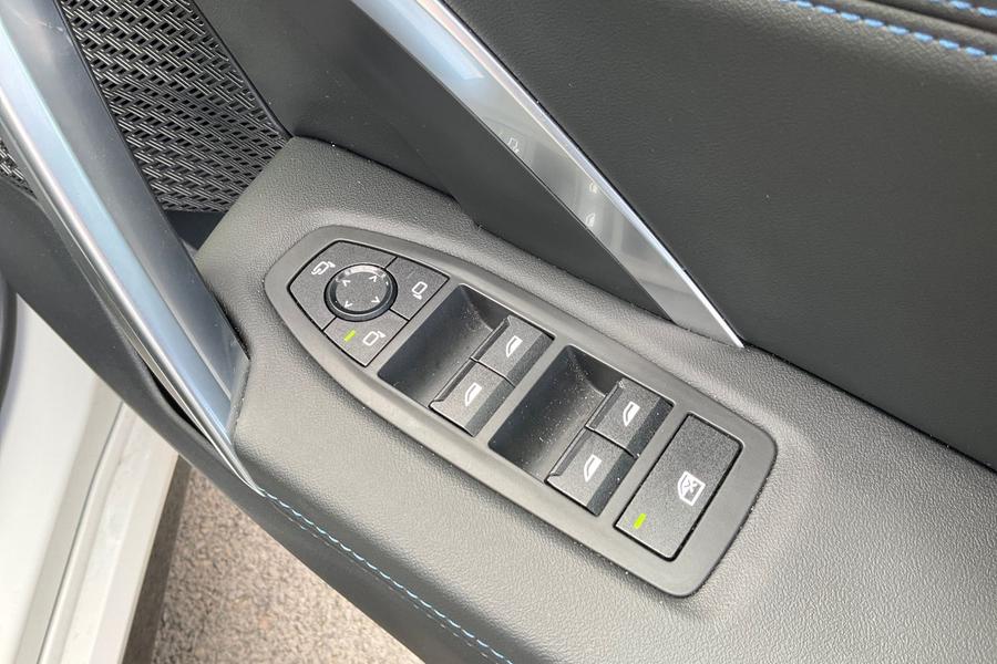 BMW X1 Photo autoimg-f63eecde886d6e116a4f3510cea6be7a23d27da4.jpg