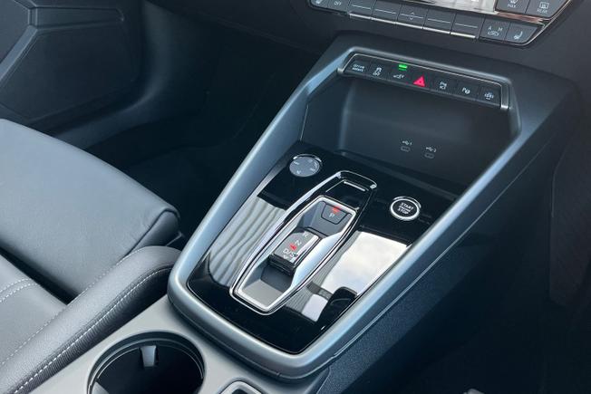 AUDI A3 Photo 35