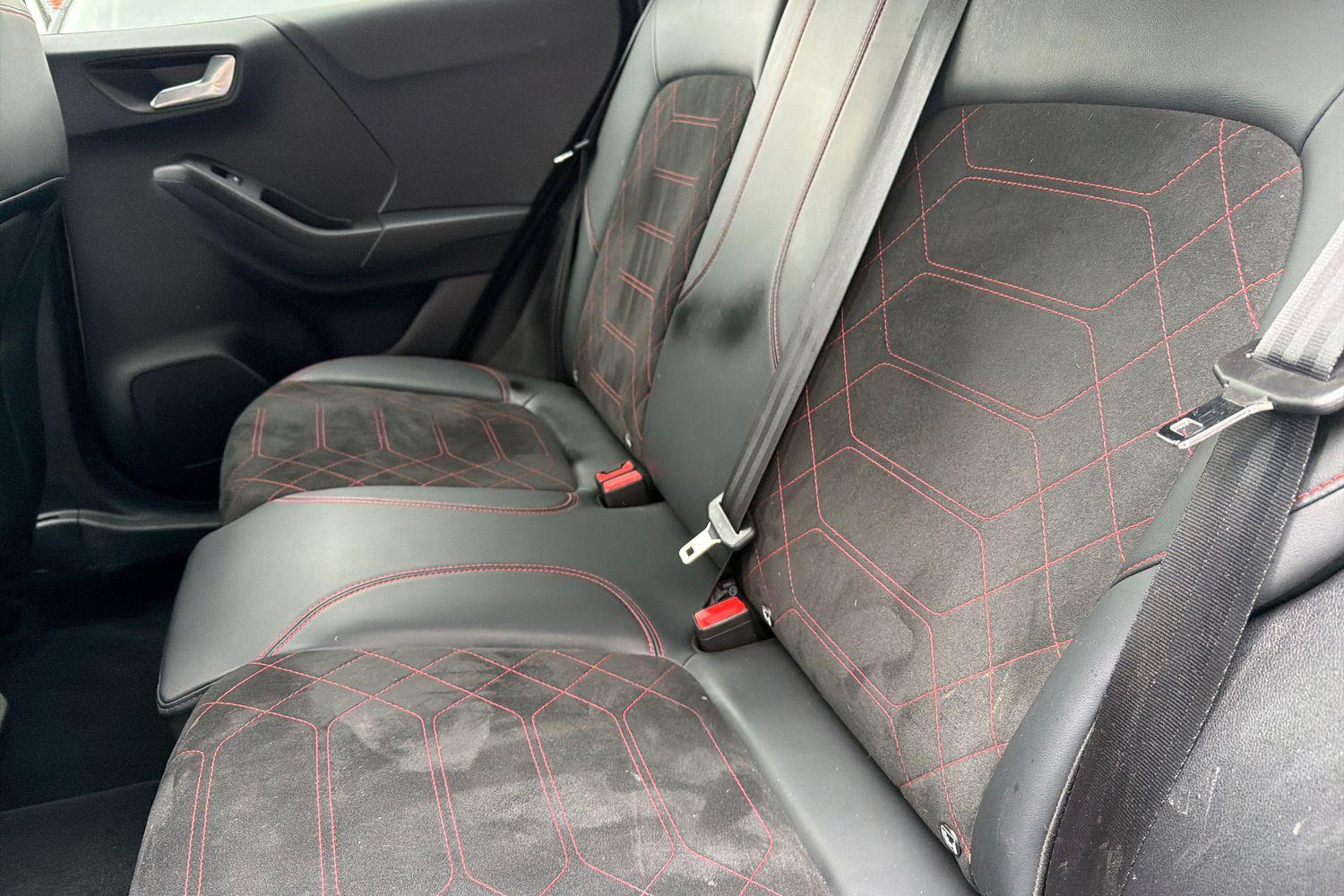 Ford PUMA Photo 19