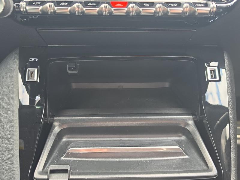 Used Peugeot 2008 VN23WTV 36