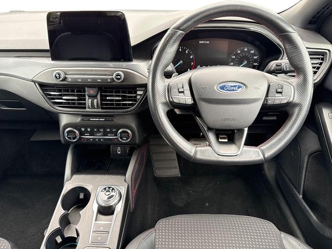FORD Focus Photo 11