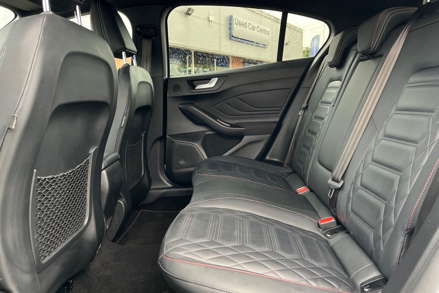 Ford FOCUS Photo 19