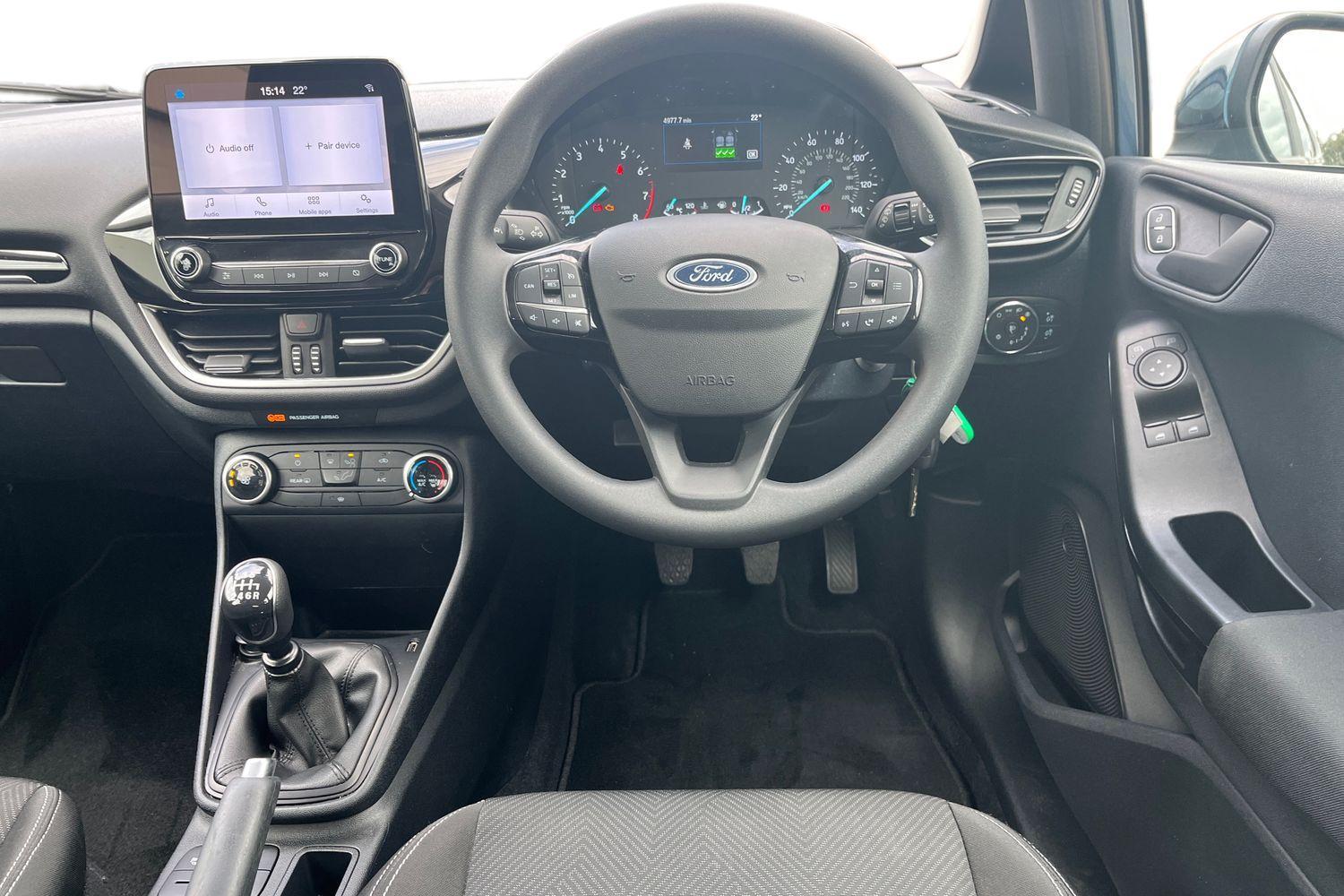 Ford Fiesta Photo 10