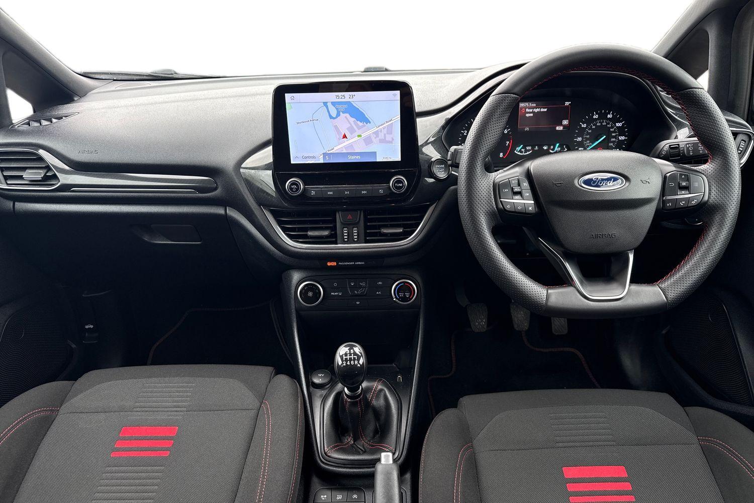 Ford FIESTA Photo 9