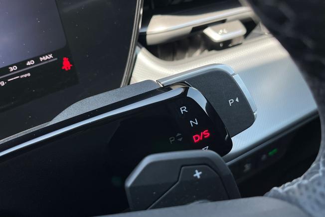 AUDI Q3 Photo 49