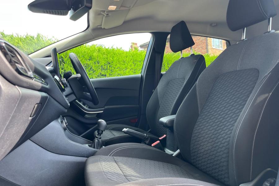 Ford FIESTA Photo autoimg-f658d290bf7b075952055525c46afd50c5937dc5.jpg
