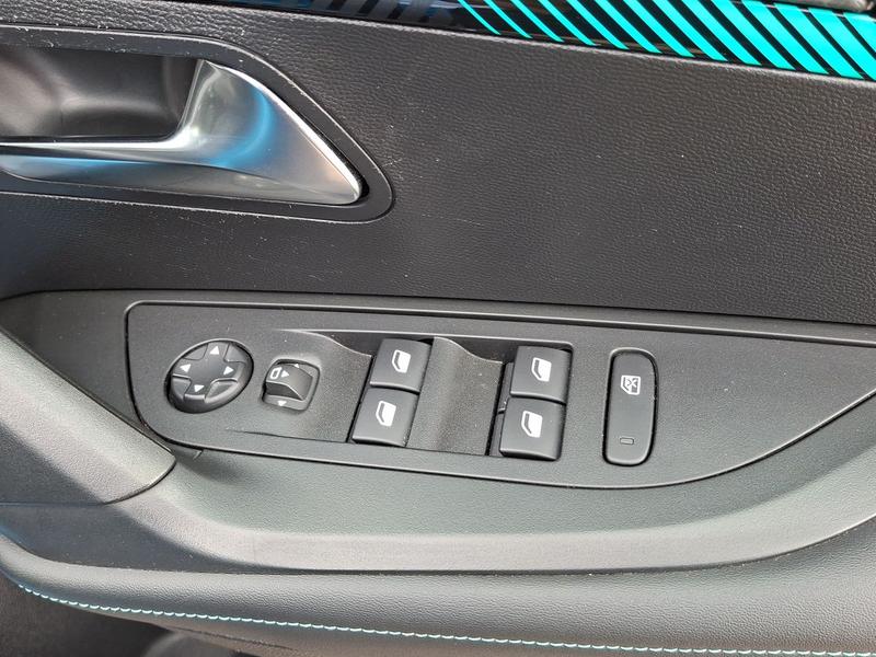 Used Peugeot 2008 RE72HTV 24