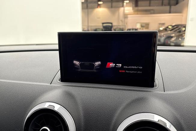 AUDI S3 Photo 29