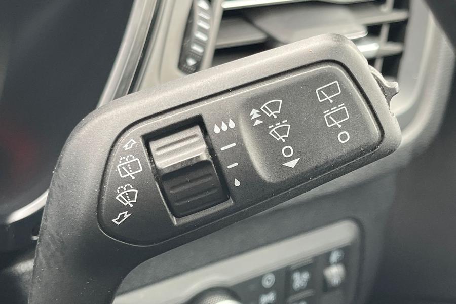 Ford KUGA Photo autoimg-f669625b54550ffe89a46187269f3dda2c11eab9.jpg