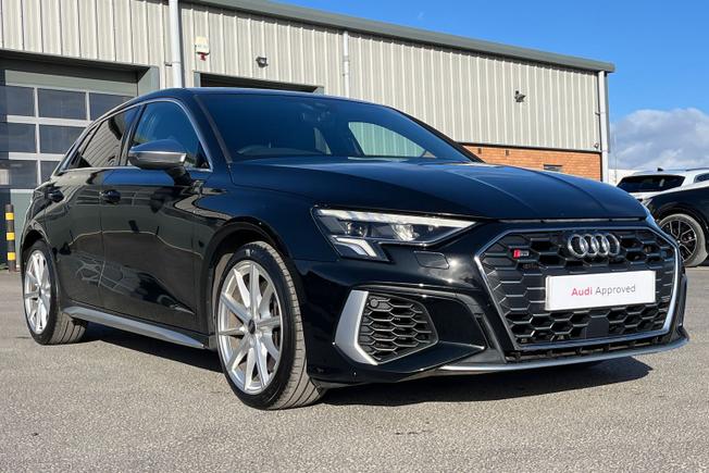 AUDI S3 Photo 21