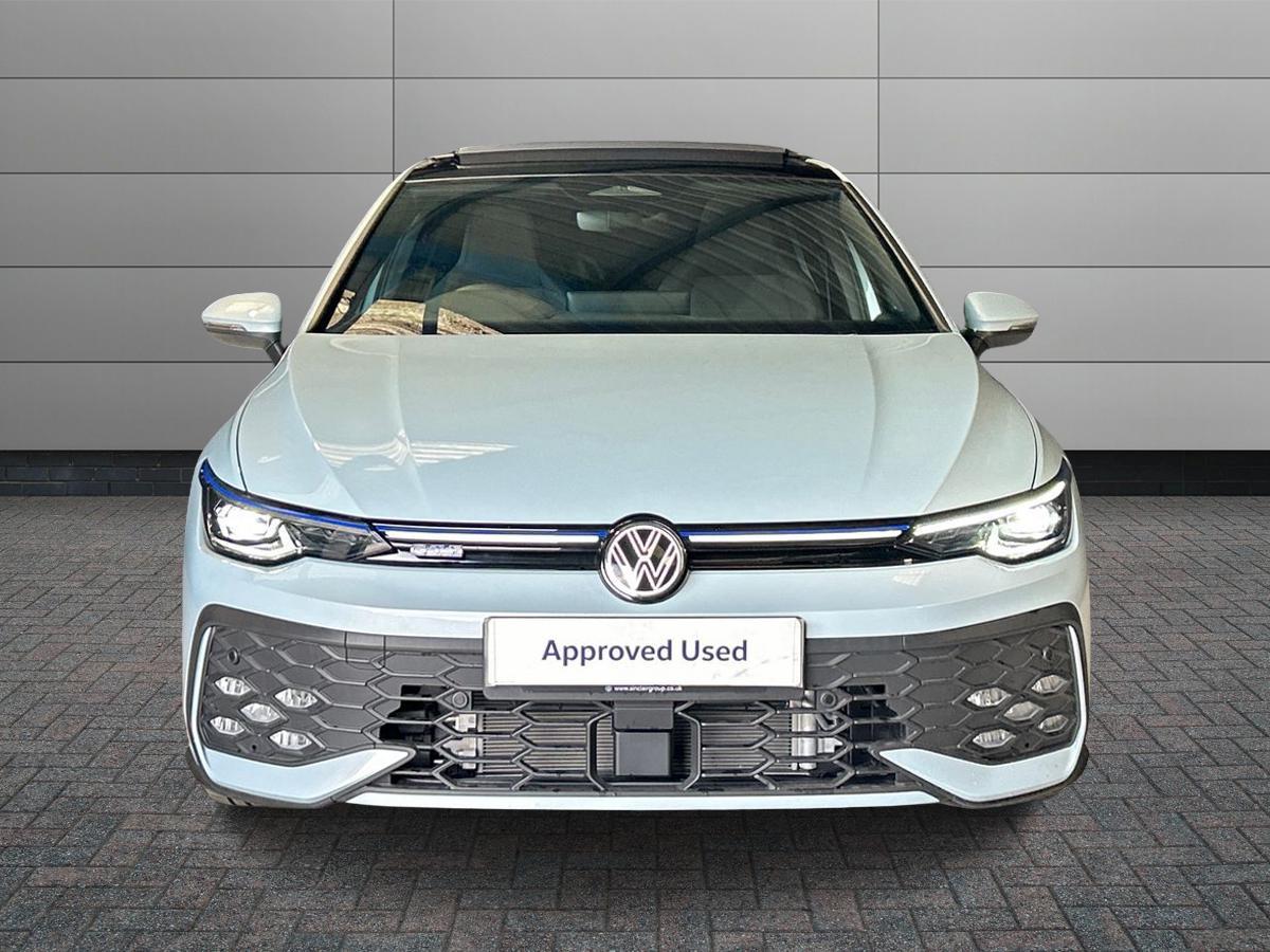 Volkswagen Golf Photo autoimg-f66fa3a732c13bfb0dac37a1491f4d496fd1ce45.jpg