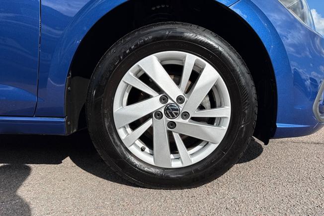 VOLKSWAGEN Polo Photo 5