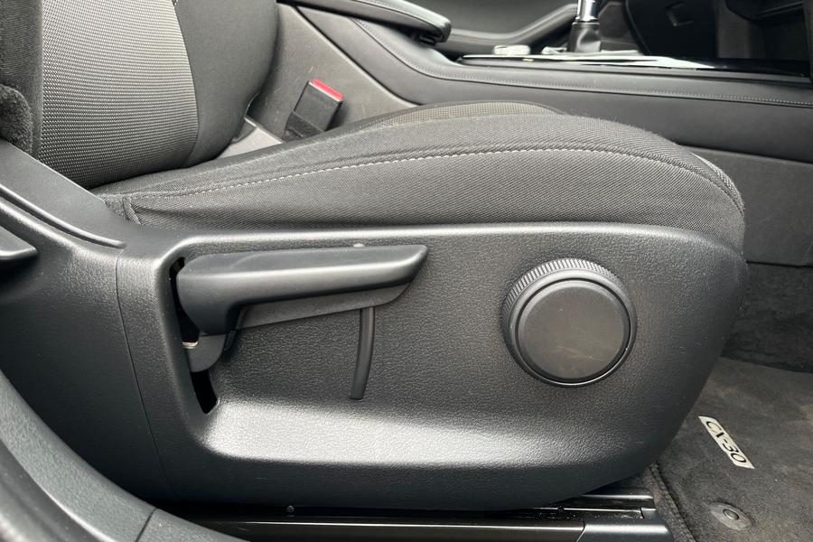 Mazda CX-30 Photo autoimg-f670dd4445939ad1e37db818e19631c0e895cd9a.jpg
