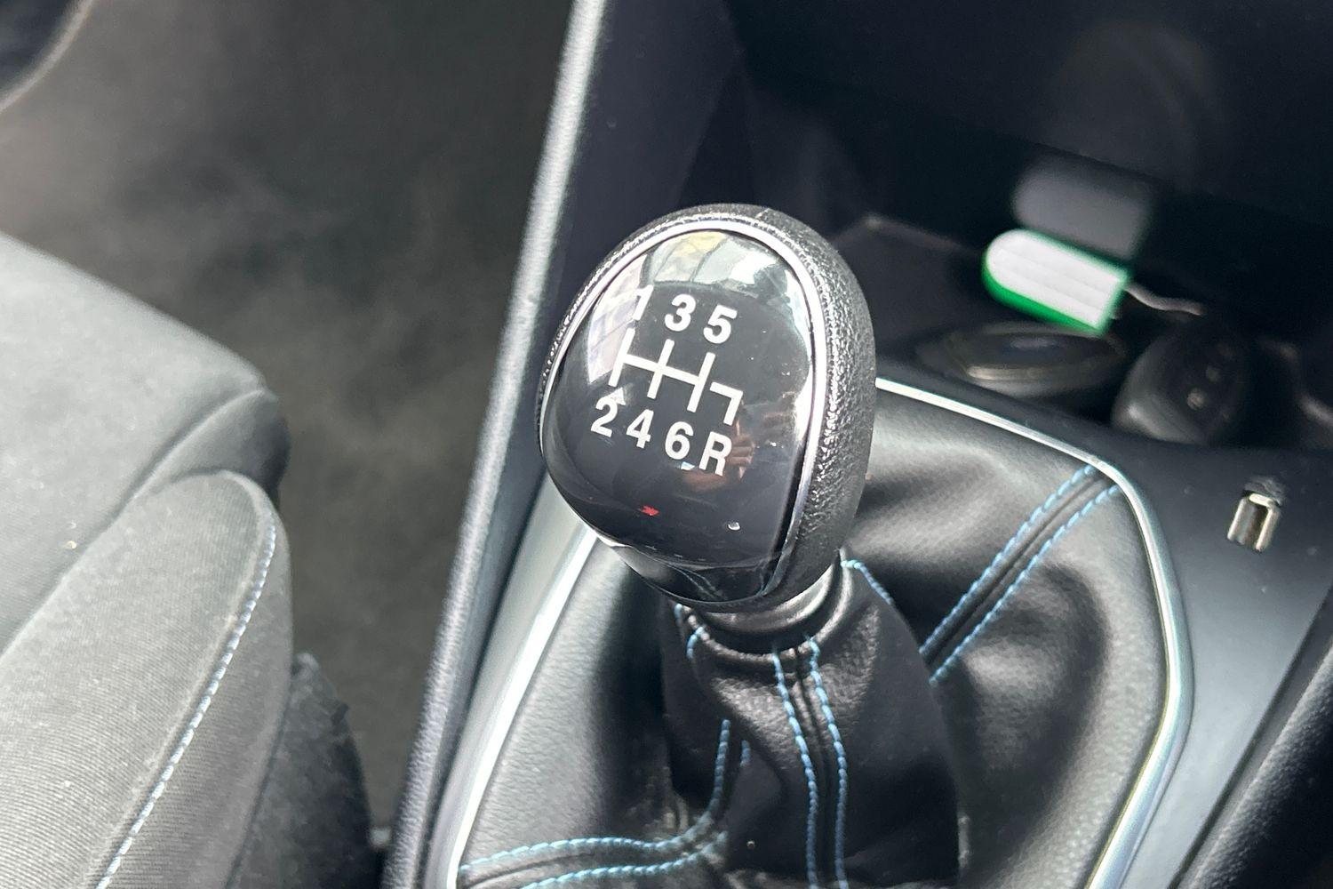 Ford Fiesta Photo 36