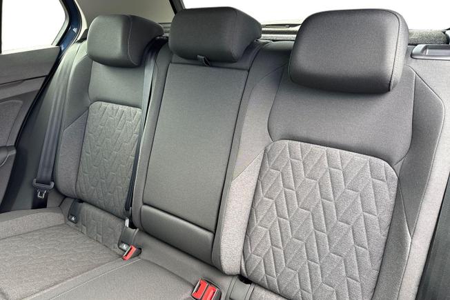 Volkswagen Golf Photo 9
