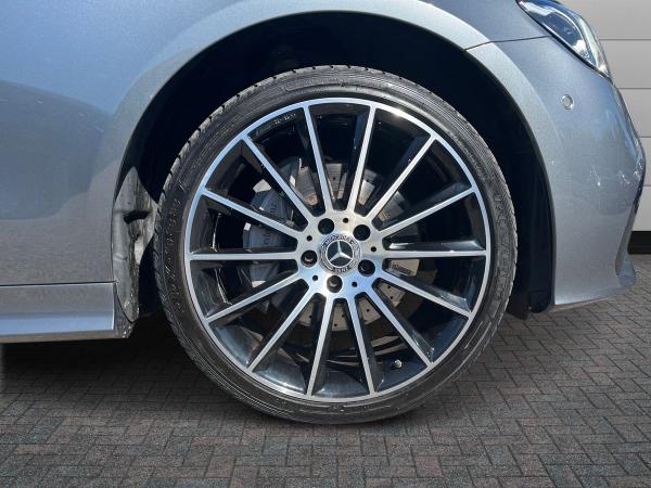Mercedes-Benz E Class Photo autoimg-f67b7dcb6fe74c6c6de31062cc6c179d1322e6c5.jpg