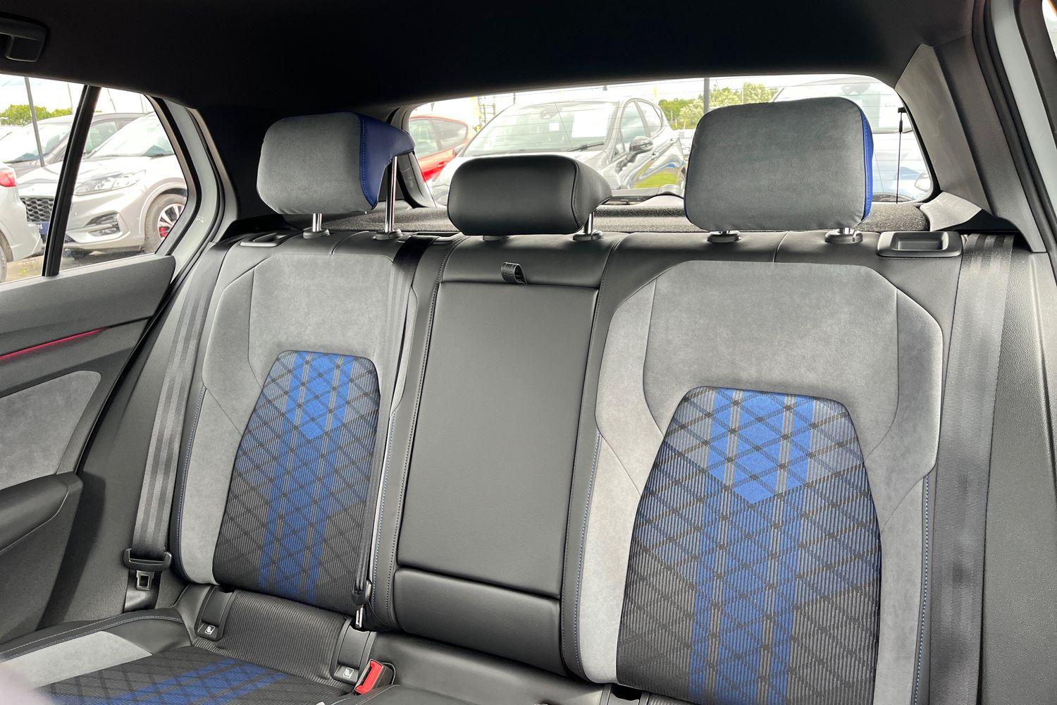 Volkswagen Golf Photo 19