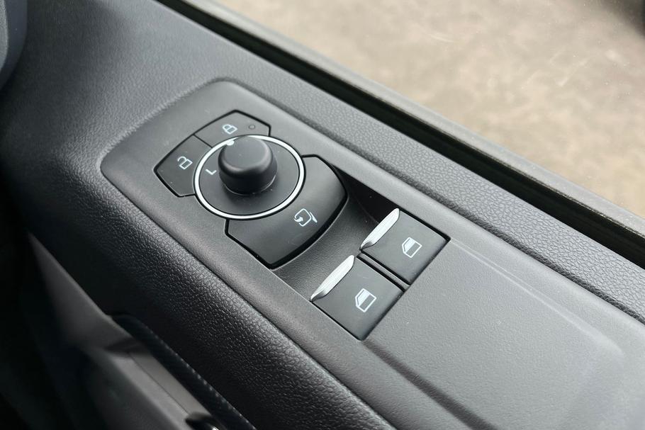 Used FORD TRANSIT CUSTOM WN75KNF 33