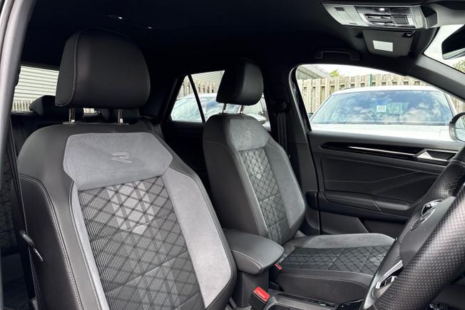 VOLKSWAGEN T-Roc Photo 26