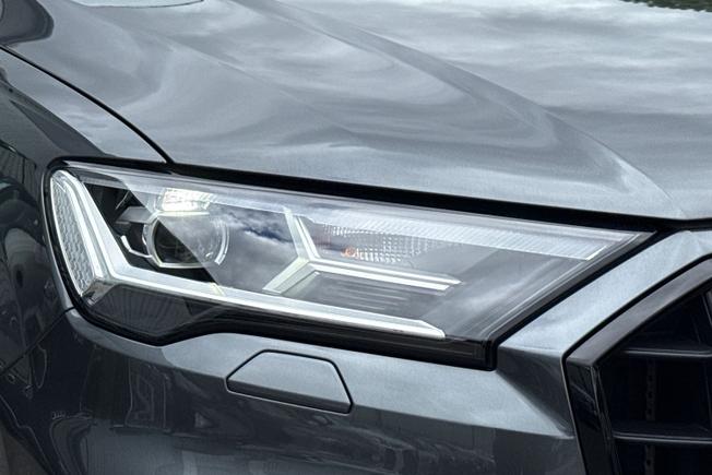 Audi SQ7 Photo 19